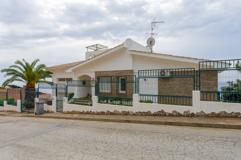 5 dormitorios House en Blanes, Spain No. 27225 3