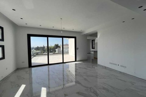 4 bedrooms Villa in Germasogeia, Cyprus No. 28880 2