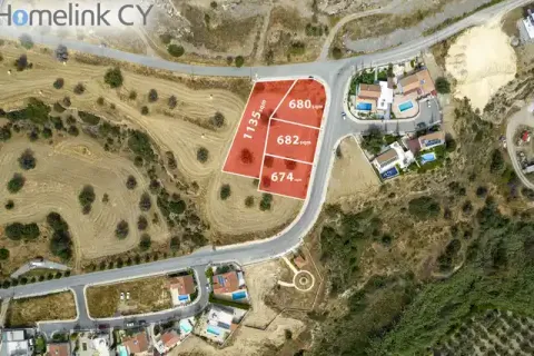 3171m² Land en Monagroulli, Cyprus No. 36078 1