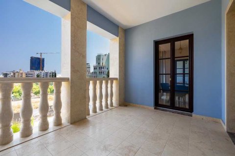 2 bedrooms Apartment in Limassol, Cyprus No. 76307 13