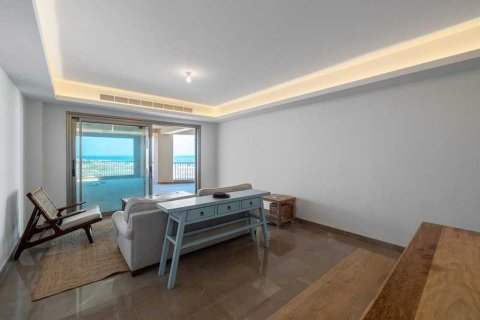 3 bedrooms Apartment in Paphos, Cyprus No. 76306 4