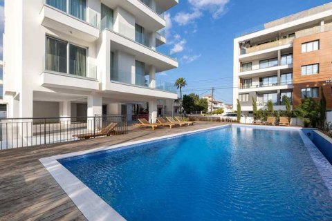 2 bedrooms Apartment in Germasogeia, Cyprus No. 76309 1