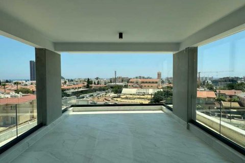 3 dormitorios Apartment en Germasogeia, Cyprus No. 64152 6