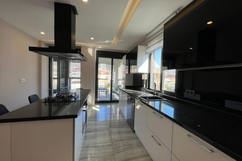 3+1 Apartment en Oba, Turkey No. 12423 21