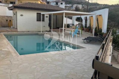 4 bedrooms Villa in Foinikaria, Cyprus No. 65418 1