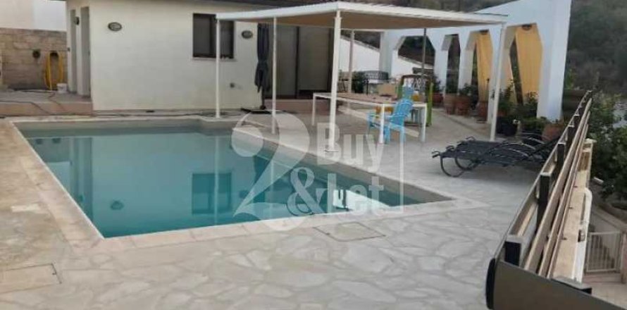 4 bedrooms Villa in Foinikaria, Cyprus No. 65418