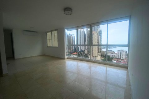 3 dormitorios Apartment en Panamá, Panama No. 70635 3