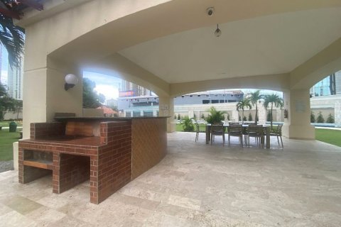 3 dormitorios Apartment en Panamá, Panama No. 70635 19