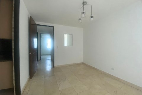 3 dormitorios Apartment en Panamá, Panama No. 70635 10