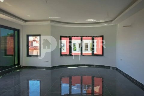 5 rooms Villa in Alanya, Turkey No. 12382 2