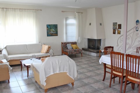 240m² House à Methoni, Greece No. 55913 6