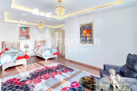 5 rooms Apartment in Kestel, Turkey No. 12739 9