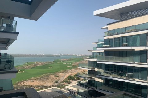 2 bedrooms Apartment on the Yas Island, UAE No. 6159 3