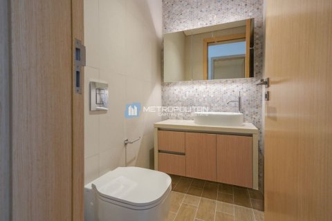 2 dormitorios Apartment en  Yas Island, UAE No. 6160 16