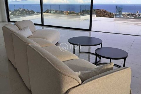 6 bedrooms Villa in Agios Tychonas, Cyprus No. 71894 4