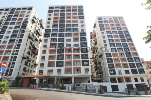 2+1 Apartment in Kâğıthane, Turkey No. 18004 1