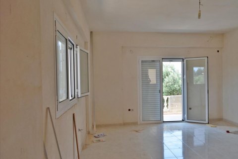 5 bedrooms Business in Loutraki, Greece No. 60164 8