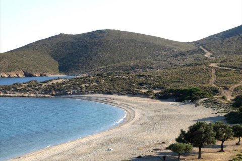 28000m² Land in Karystos, Greece No. 60161 1