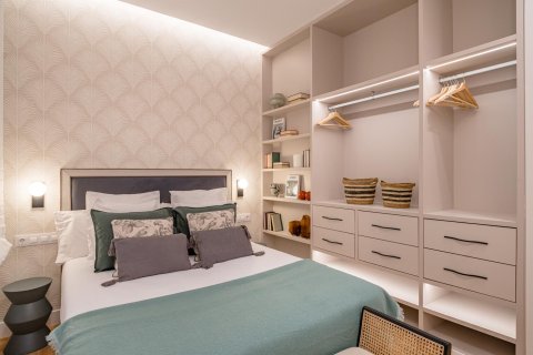 2 dormitorios Apartment en Madrid, Spain No. 26861 9