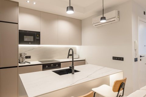 2 dormitorios Apartment en Madrid, Spain No. 26909 9