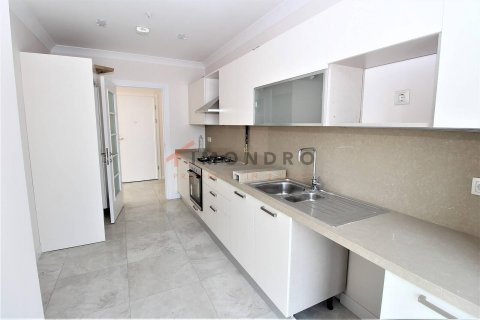 2+1 Apartment en Kartal, Turkey No. 17369 22