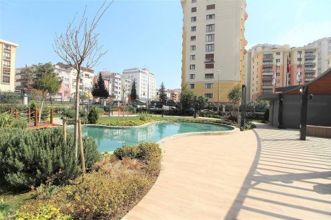 2+1 Apartment en Kartal, Turkey No. 17369 13