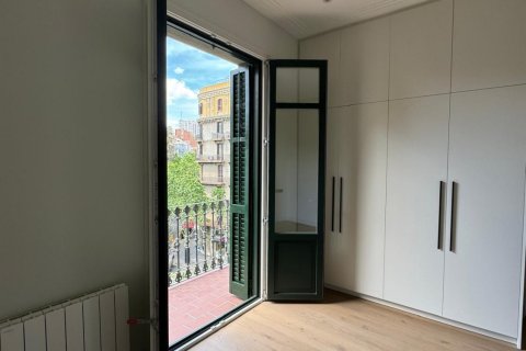 2 chambres Appartement à L'Eixample, Spain No. 27710 7