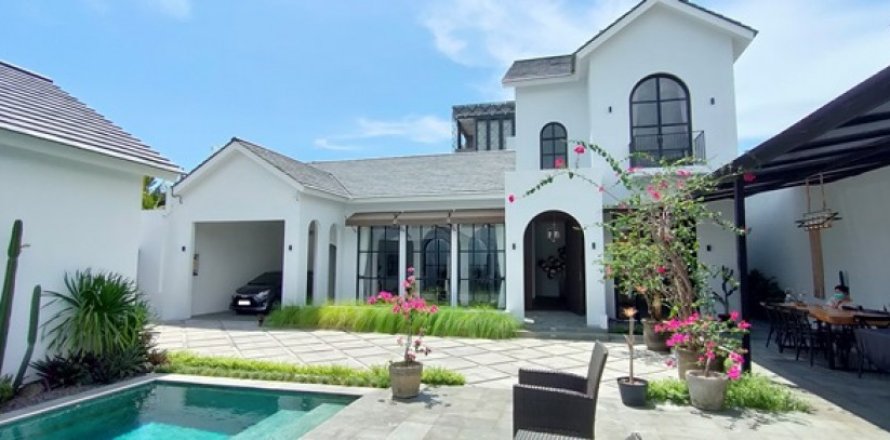 6 bedrooms Villa in Dalung, Indonesia No. 22981