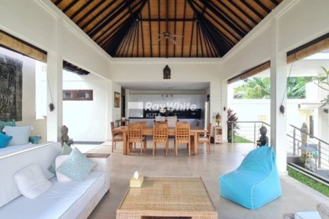 3 dormitorios Villa en Canggu, Indonesia No. 22933 9