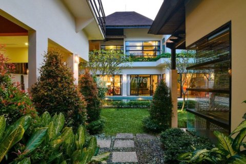 5 bedrooms Villa in Sanur, Indonesia No. 22942 7