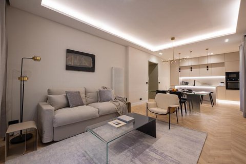 2 dormitorios Apartment en Madrid, Spain No. 26868 1