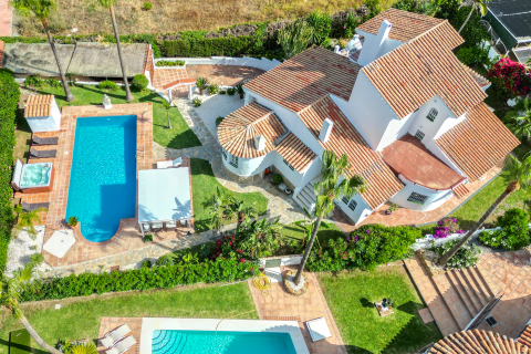 5 bedrooms Villa in Estepona, Spain No. 27285 23