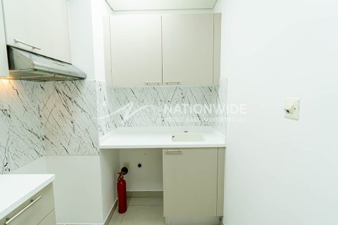 1 bedroom Apartment in Al Reem Island, UAE No. 4153 2