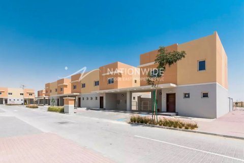 3 bedrooms Villa in Al Samha, UAE No. 4163 1