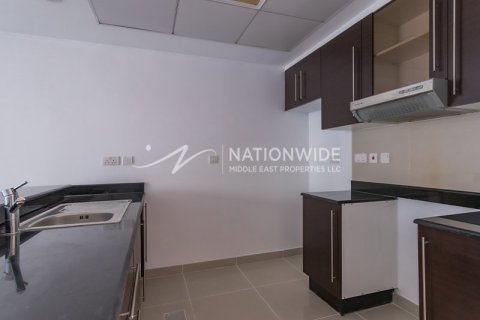 3 bedrooms Villa in Abu Dhabi, UAE No. 4164 11