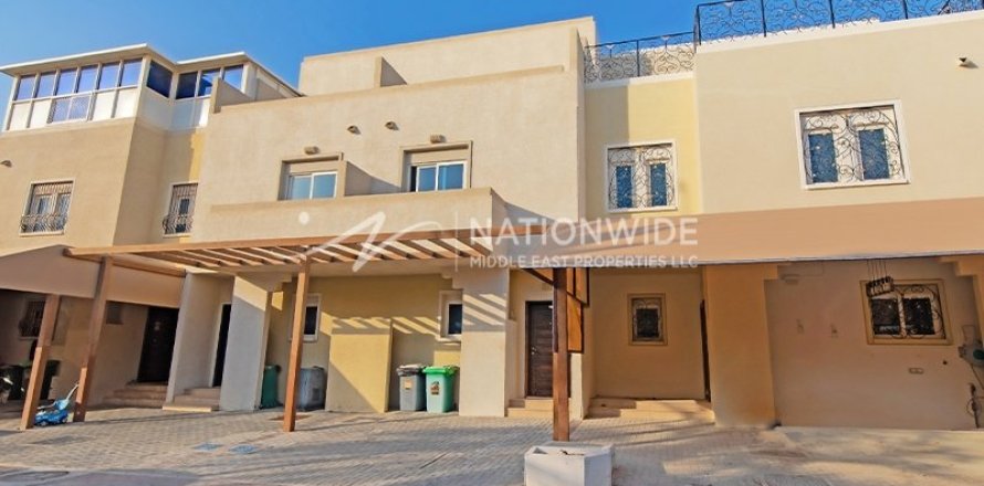 3 bedrooms Villa in Abu Dhabi, UAE No. 4164