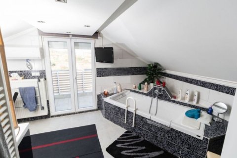 Отель, гостиница 500м² в Салоники, Греция №48787 11