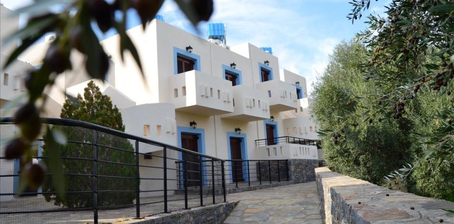 1100m² Hotel en Agios Nikolaos, Greece No. 58956