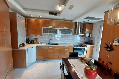 4 bedrooms Apartment in Neapoli, Greece No. 54621 4