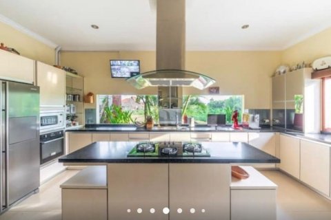 6 bedrooms Villa in Canggu, Indonesia No. 22941 13