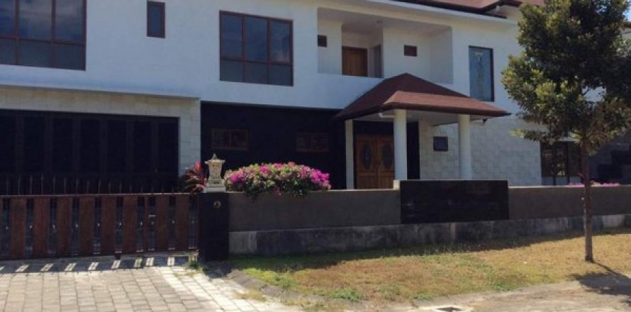 5 bedrooms Villa in Pecatu, Indonesia No. 22940