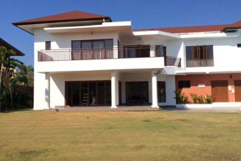 5 bedrooms Villa in Pecatu, Indonesia No. 22940 6