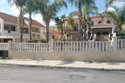 5 dormitorios House en Oroklini, Cyprus No. 40335 1