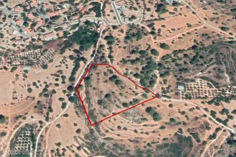 12041m² Land in Souni–Zanatzia, Cyprus No. 41637 1