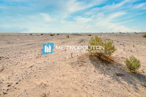 3198m² Land in Al Shamkha, UAE No. 4800 3