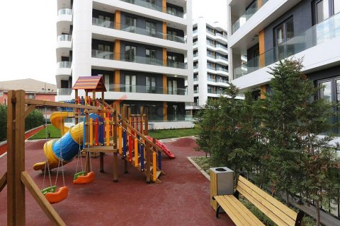 2+1 Apartment in Avcılar, Turkey No. 17336 14