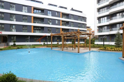 2+1 Apartment in Avcılar, Turkey No. 17336 18