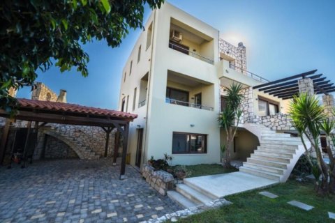 4 rooms Villa in Chania, Greece No. 52279 5