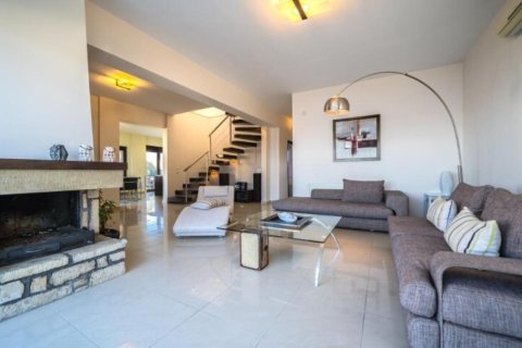 4 rooms Villa in Chania, Greece No. 52279 3