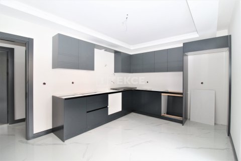 5+1 Apartment in Bursa, Turkey No. 11967 11